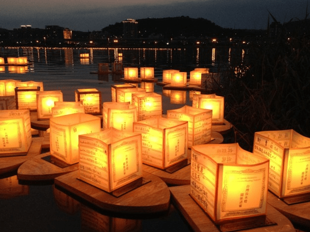 river lantern